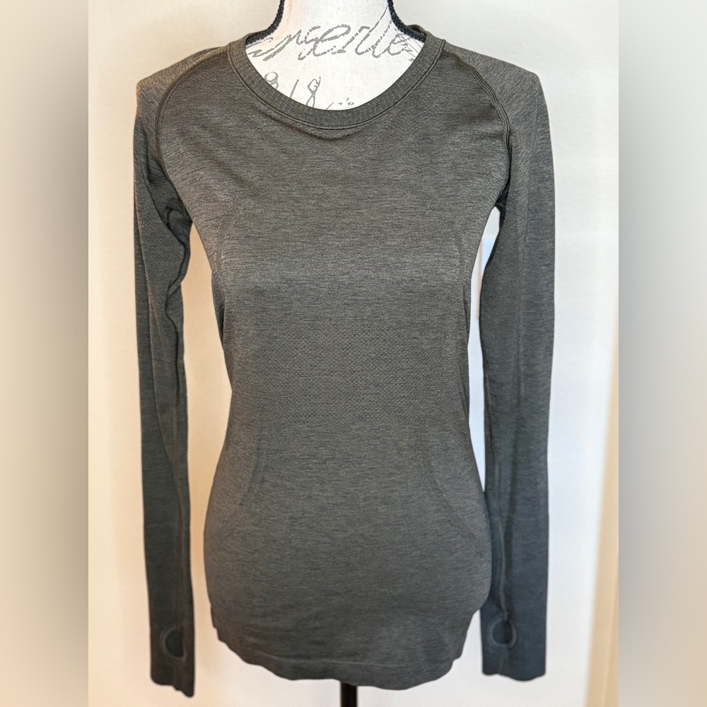 Used Lululemon Swiftly Tech Hip Length Long Sleeve shirt